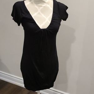 Aritzia Wilfred blk plunge neck dress
